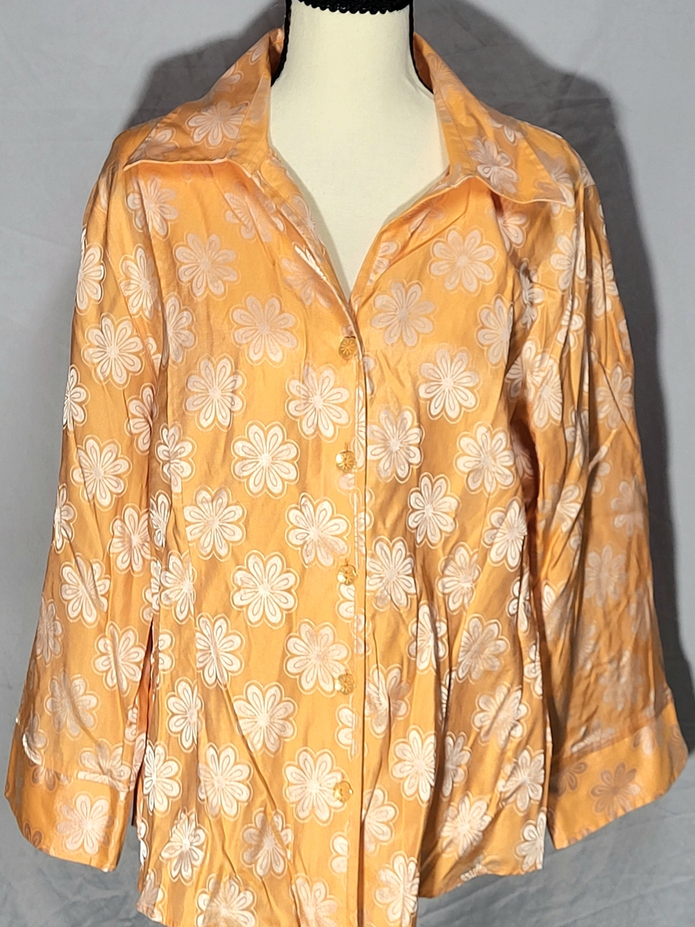 Foxcroft Peach and White Floral Button-Down Blouse Size 12